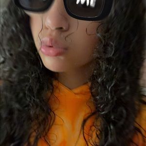 Meet your Posher, Riley